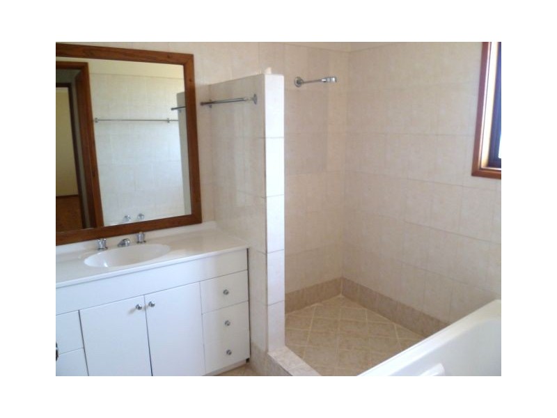 Macquarie Fields NSW 2564