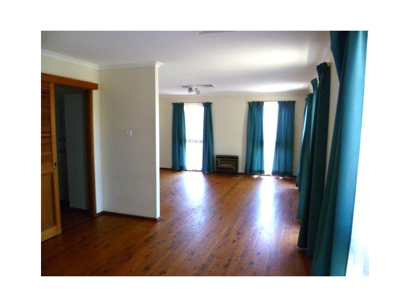 Macquarie Fields NSW 2564