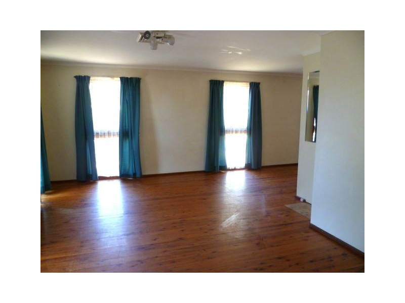 Macquarie Fields NSW 2564