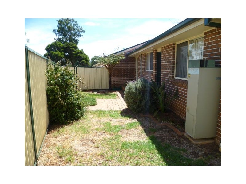 Macquarie Fields NSW 2564