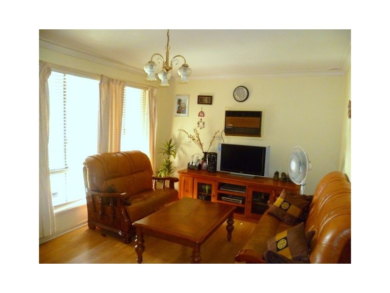 102 Kent Street, Minto NSW 2566