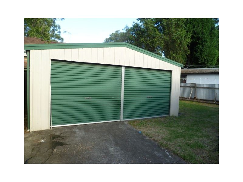 102 Kent Street, Minto NSW 2566