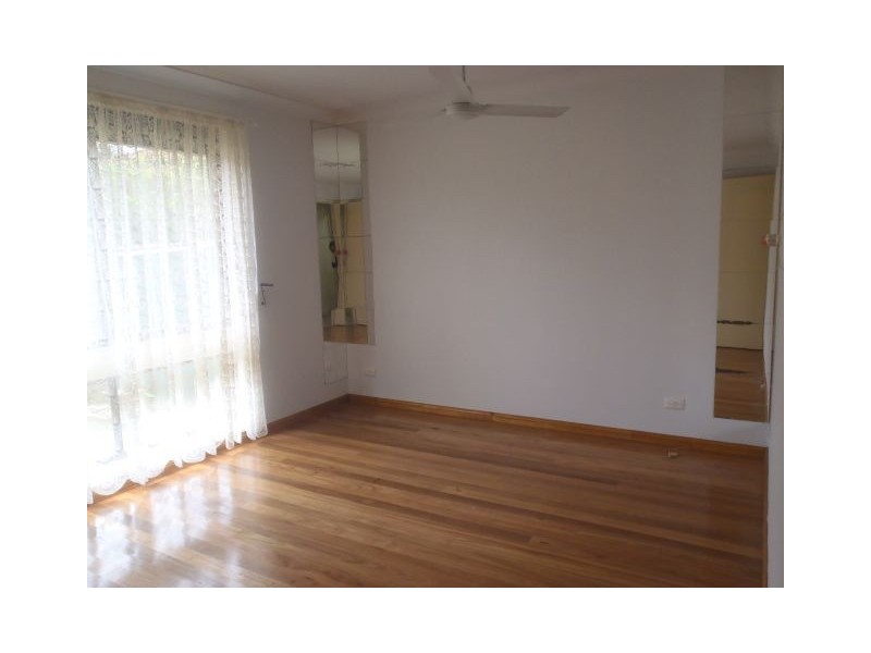 11/65 Fuchsia Crescent, Macquarie Fields NSW 2564