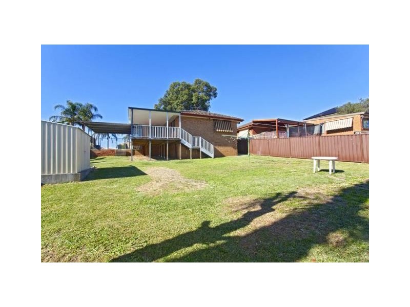 55 Midlothian Rd, St Andrews NSW 2566