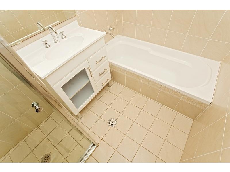 55 Midlothian Rd, St Andrews NSW 2566