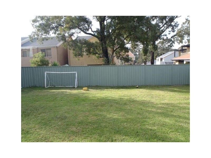 52 Alice Street, Macquarie Fields NSW 2564