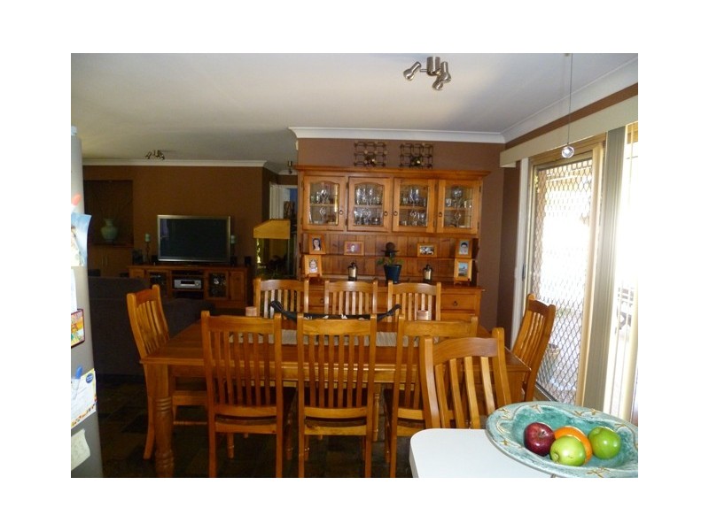 2 Watson Place, Minto NSW 2566