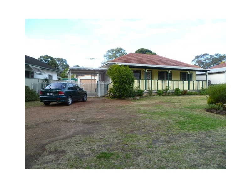 40 Wattle Avenue, Macquarie Fields NSW 2564
