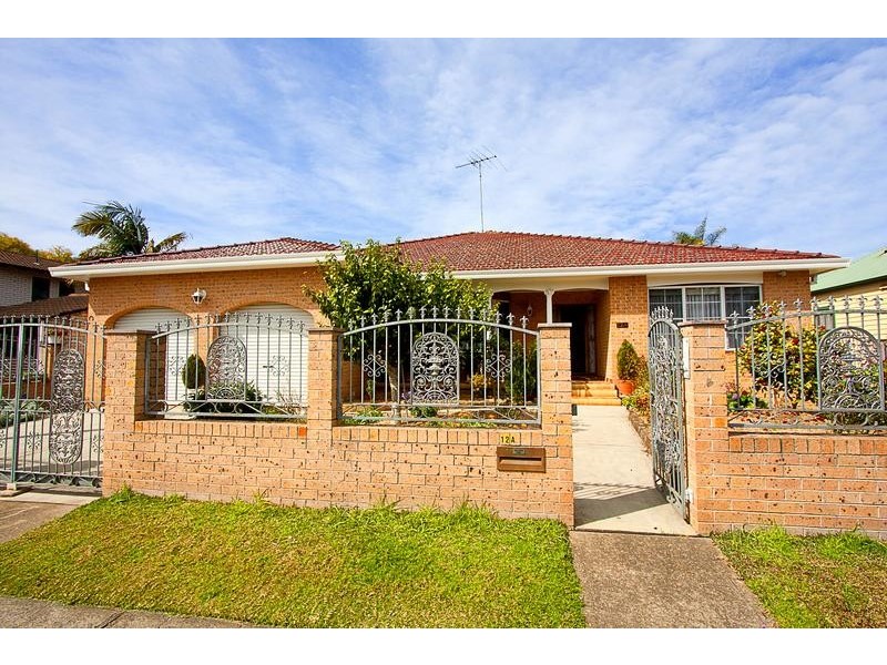 12a Nardoo Street, Ingleburn NSW 2565