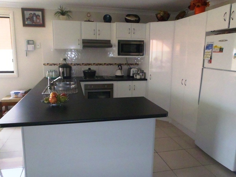 6B Waratah Crescent, Macquarie Fields NSW 2564