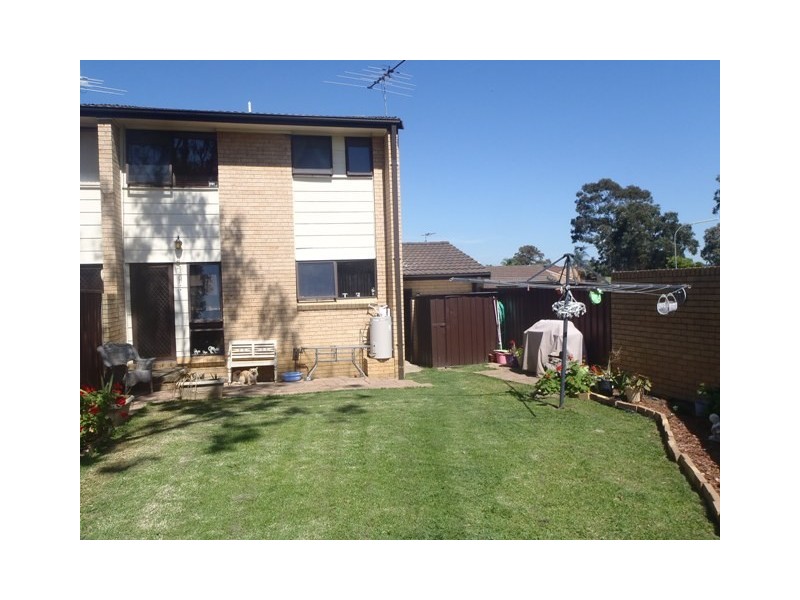 1/224 Harrow Road, Glenfield NSW 2167