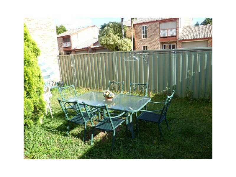 29/65 Fawcett Street, Glenfield NSW 2167