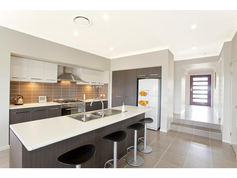 216 Longhurst Road, Minto NSW 2566