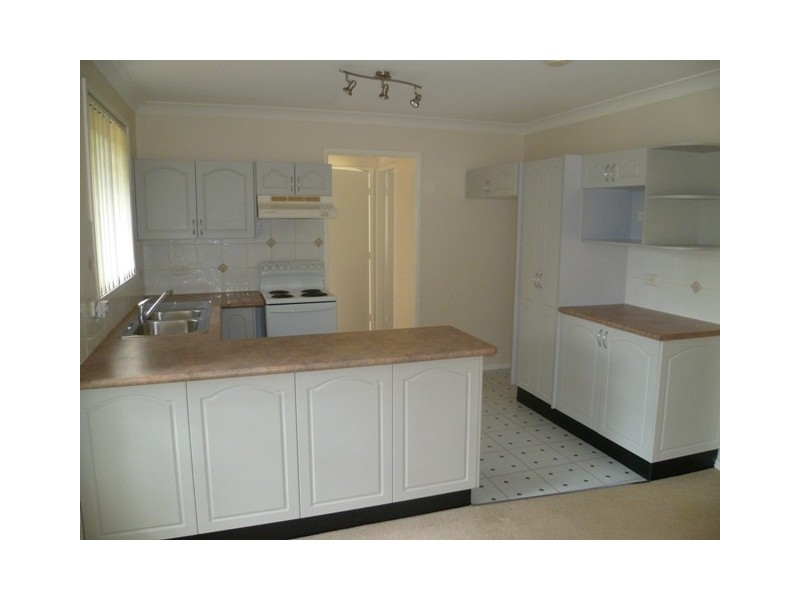 1/1 Waratah Crescent, Macquarie Fields NSW 2564