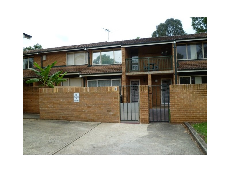 9/7-11 Kings Road, Ingleburn NSW 2565