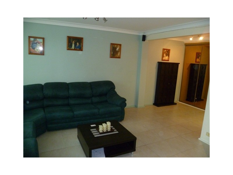 9/7-11 Kings Road, Ingleburn NSW 2565