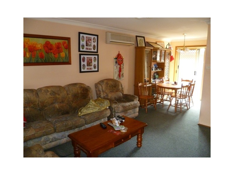 1/15A Phyllis Street, Minto NSW 2566