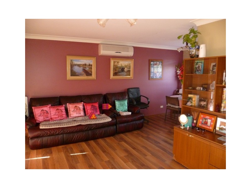 13/211 Oxford Road, Ingleburn NSW 2565