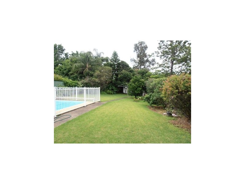 3 Caley Rd, Bradbury NSW 2560