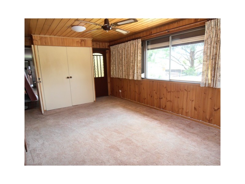 17A Bingara Road, Macquarie Fields NSW 2564