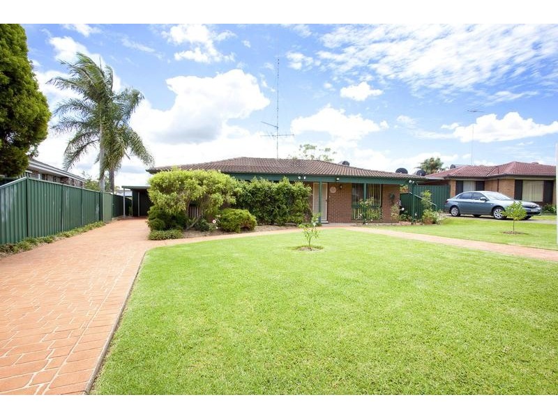 21 Chaperon Crescent, Minto NSW 2566