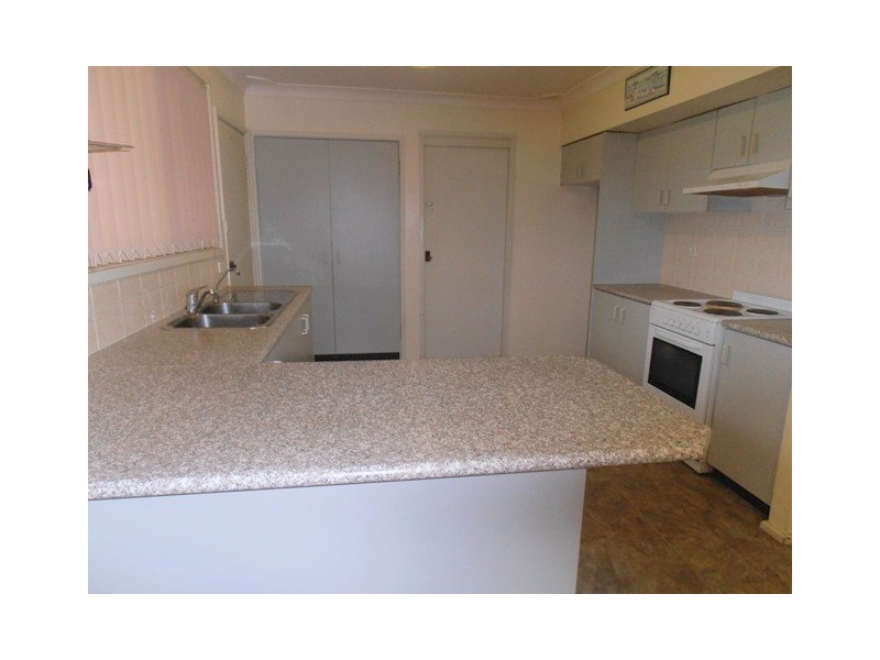 6 Sandra Place, Ingleburn NSW 2565