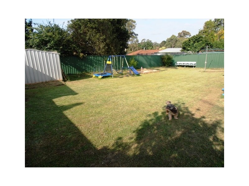 6 Sandra Place, Ingleburn NSW 2565