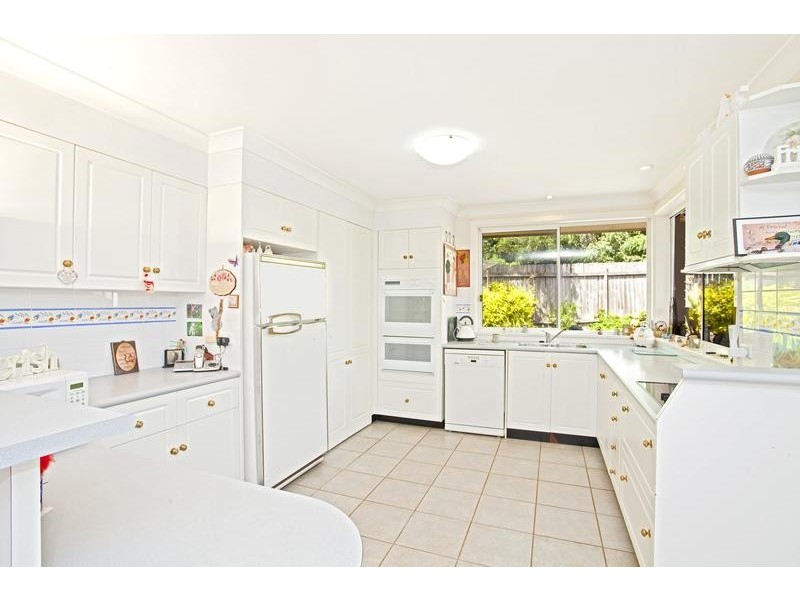 6 Curran Avenue, Macquarie Fields NSW 2564