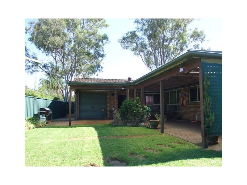 22 Nelson Street, Minto NSW 2566