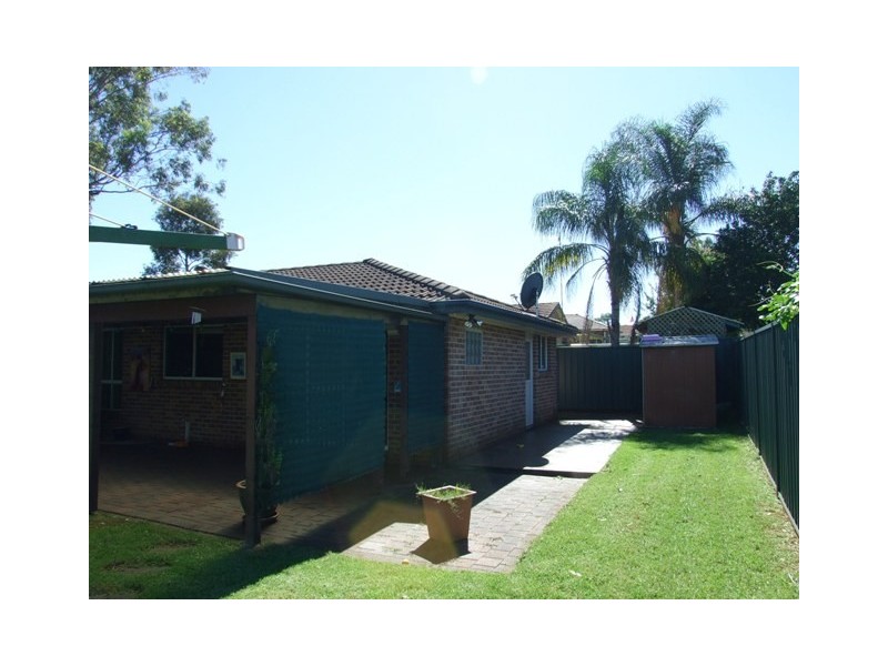 22 Nelson Street, Minto NSW 2566