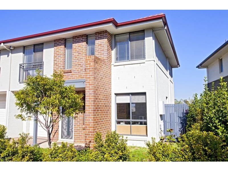 9 Northhampton Avenue, Glenfield NSW 2167