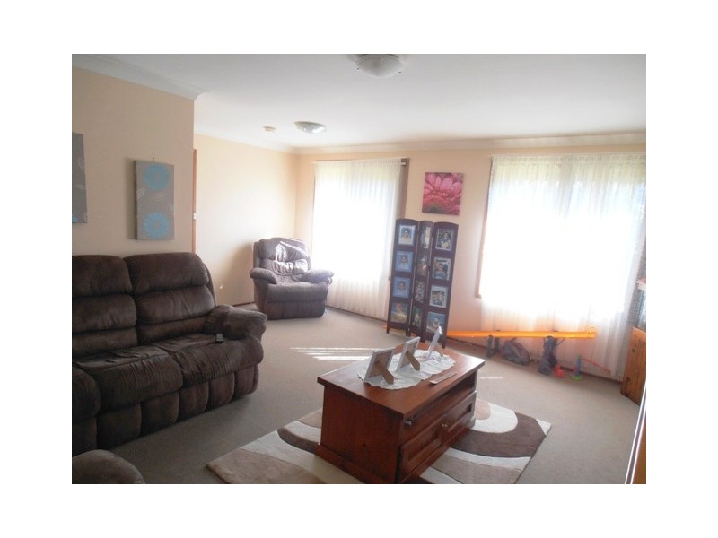 32 Maserati Drive, Ingleburn NSW 2565