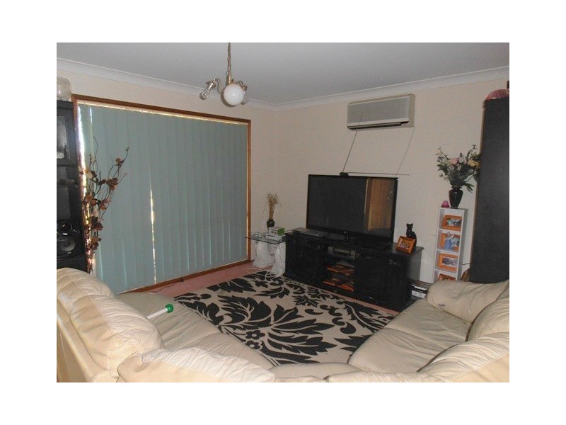 50 Mclaren Place, Ingleburn NSW 2565