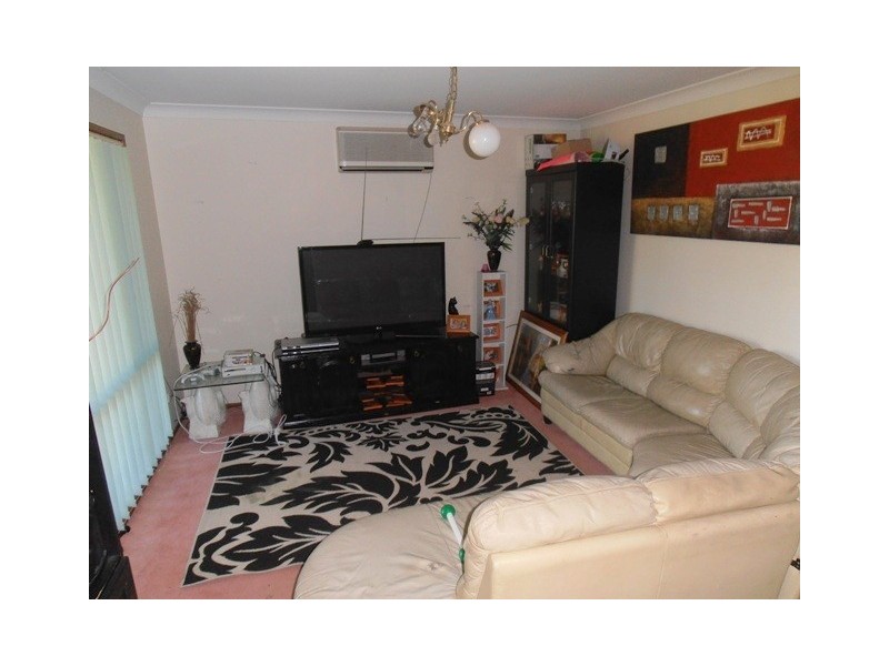 50 Mclaren Place, Ingleburn NSW 2565