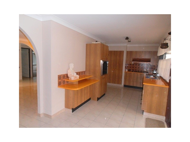 79 Kent Street, Minto NSW 2566
