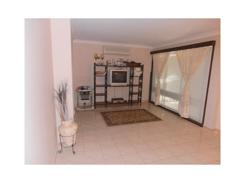 79 Kent Street, Minto NSW 2566