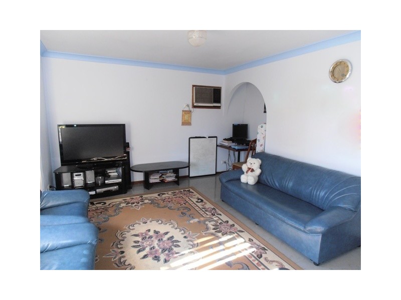 20 Longhurst Road, Minto NSW 2566