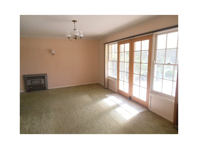 4 Banksia Place, Ingleburn NSW 2565