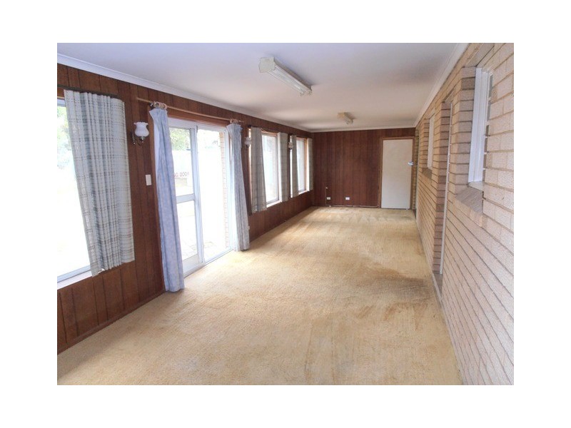 4 Banksia Place, Ingleburn NSW 2565