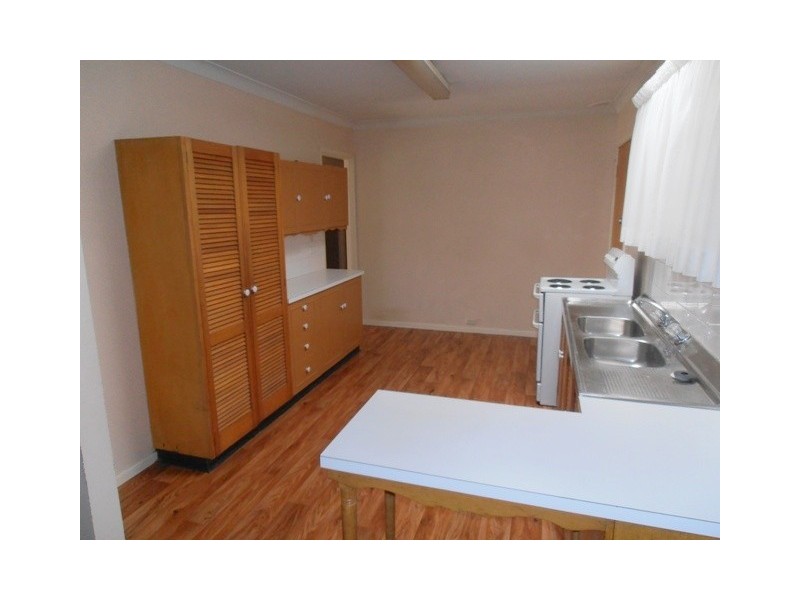 4 Banksia Place, Ingleburn NSW 2565