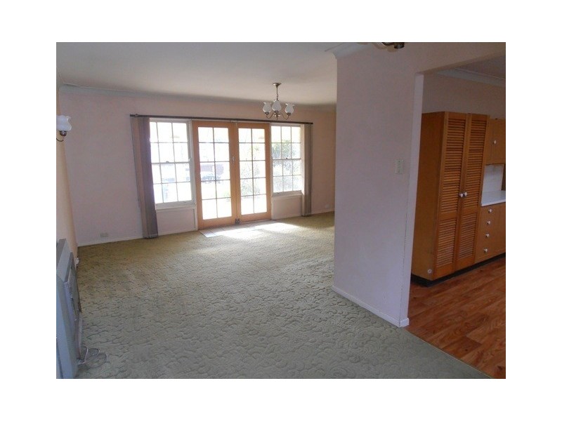 4 Banksia Place, Ingleburn NSW 2565