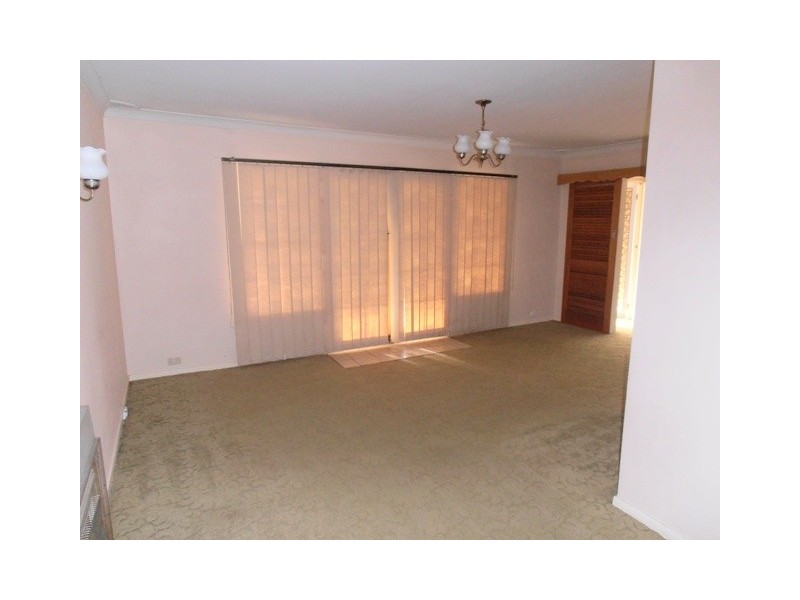 4 Banksia Place, Ingleburn NSW 2565