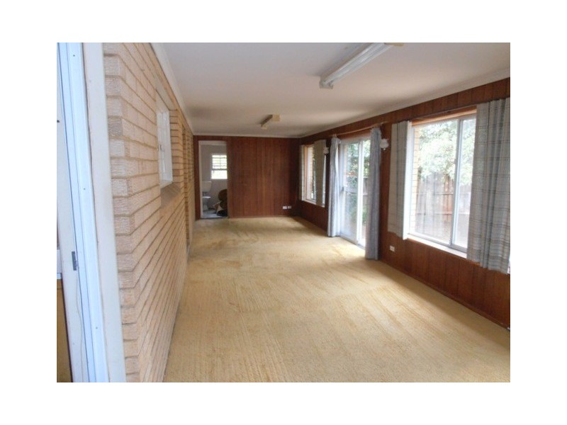 4 Banksia Place, Ingleburn NSW 2565