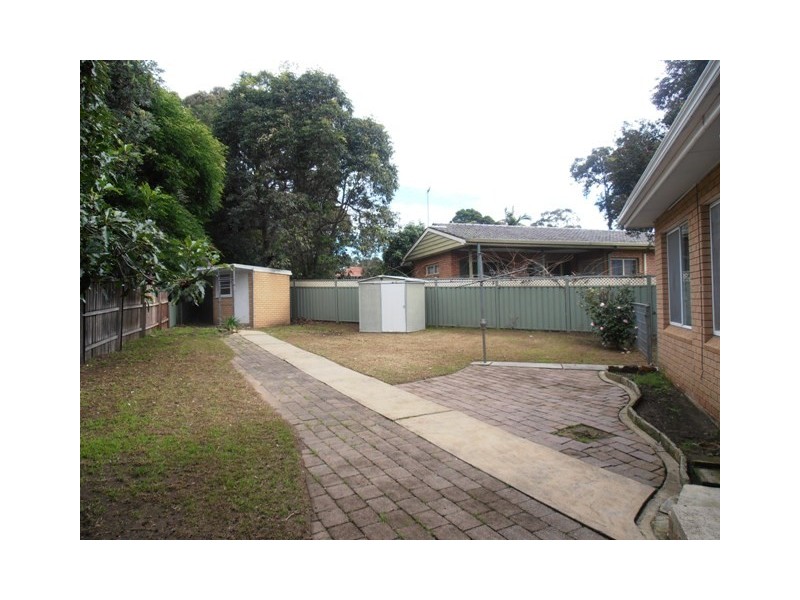 4 Banksia Place, Ingleburn NSW 2565