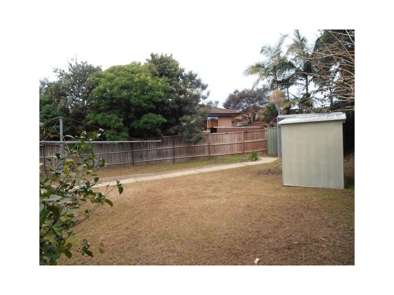 4 Banksia Place, Ingleburn NSW 2565