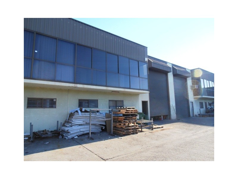 2/11 Kerr Rd, Ingleburn NSW 2565