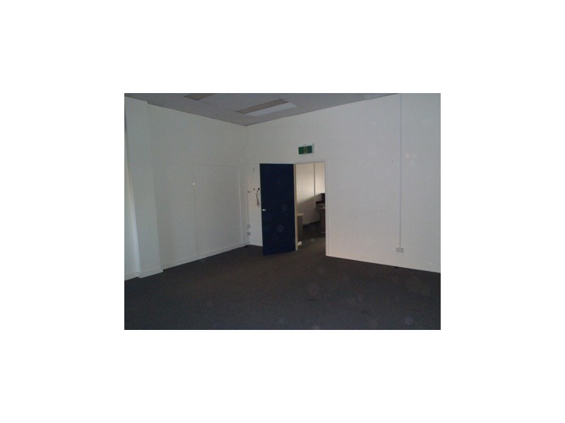 77 Macquarie Rd, Ingleburn NSW 2565