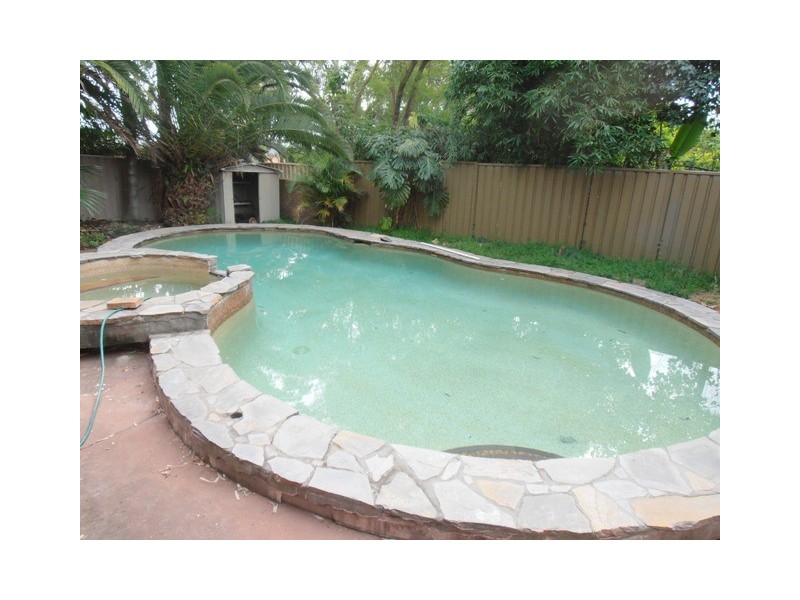 9 Myra Place, Ingleburn NSW 2565
