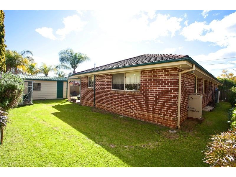 6 Oldsmobile Place, Ingleburn NSW 2565