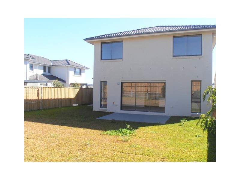 2 Brothers Lane, Glenfield NSW 2167